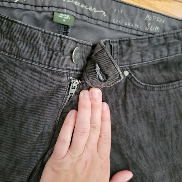 Eddie Bauer Modern Fit Slim Leg Corduroy Jeans - Picture 5 of 9